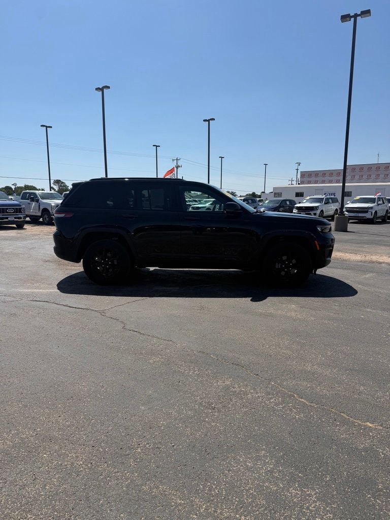 2025 Jeep Grand Cherokee Altitude