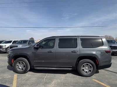 2023 Jeep Wagoneer Base