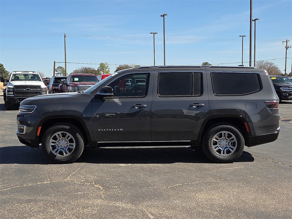 2023 Jeep Wagoneer Base