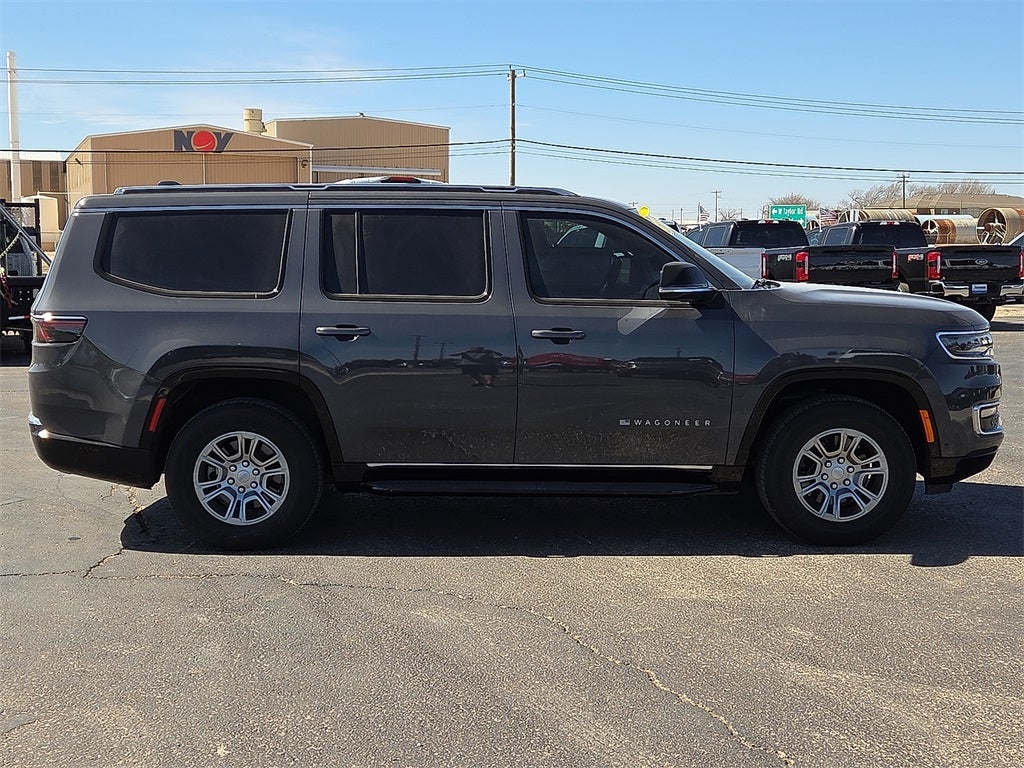 2023 Jeep Wagoneer Base
