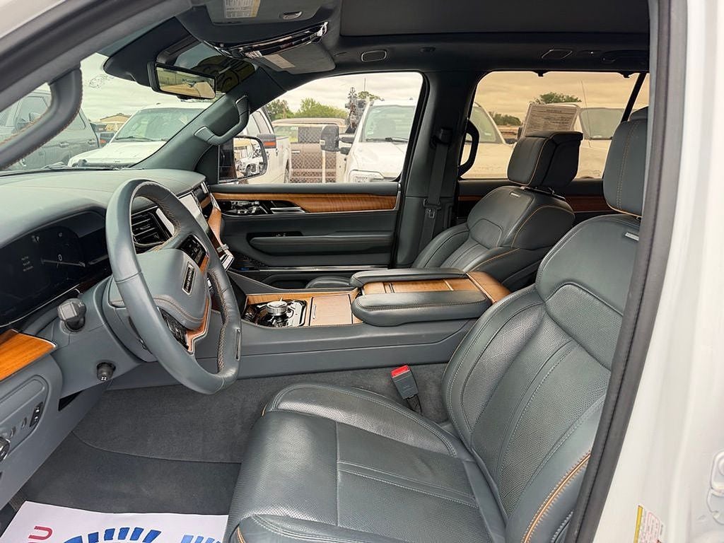 2023 Jeep Grand Wagoneer Series II