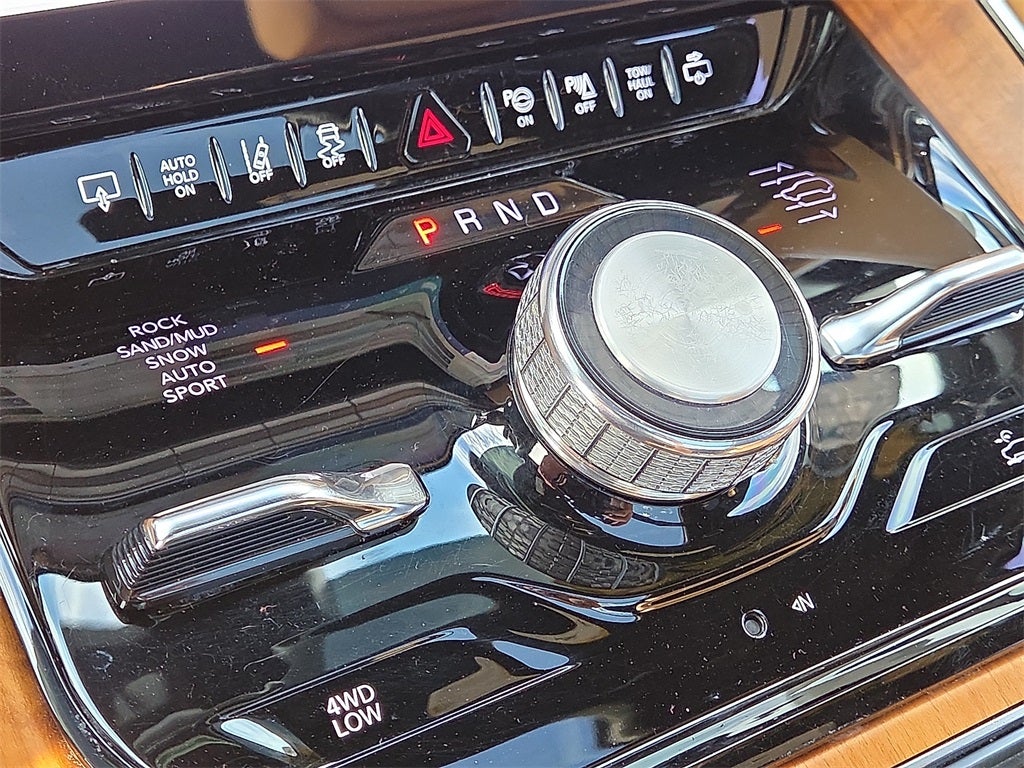 2022 Jeep Grand Wagoneer Series III