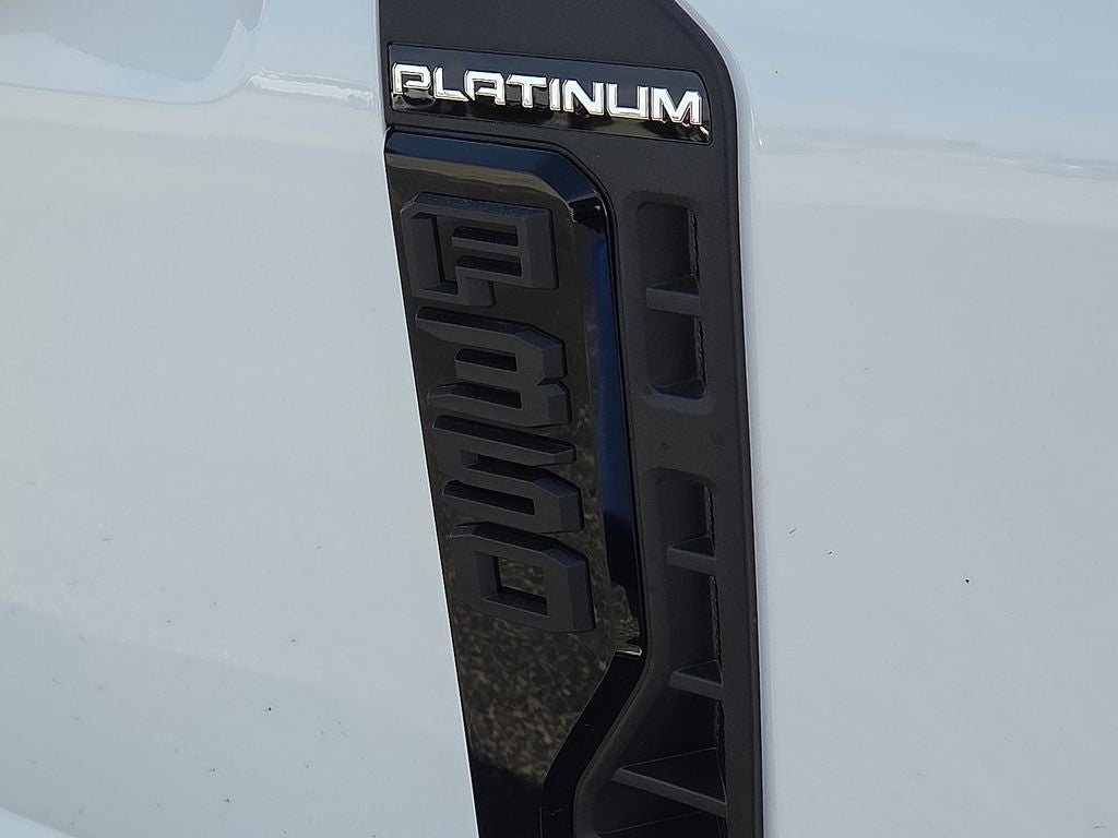 2026 Ford F-350SD Platinum DRW