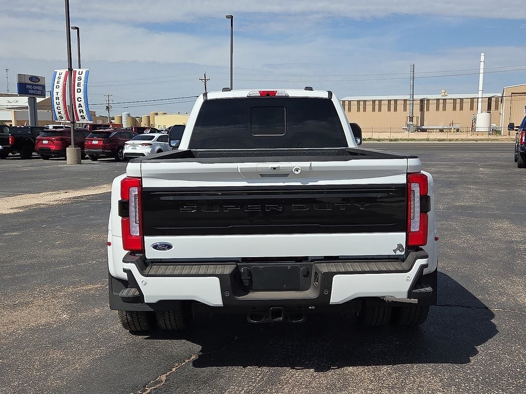2026 Ford F-350SD Platinum DRW