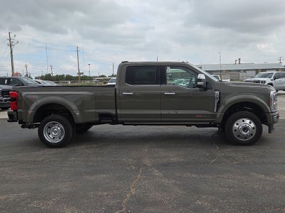 2026 Ford F-450SD Platinum DRW