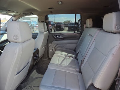 2023 Chevrolet Suburban LT