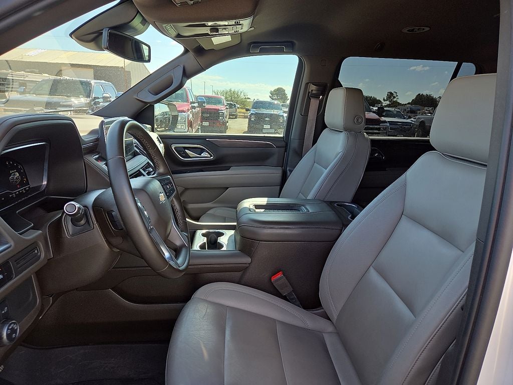 2023 Chevrolet Suburban LT