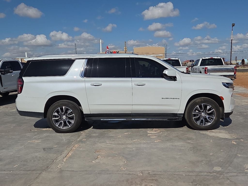 2023 Chevrolet Suburban LT