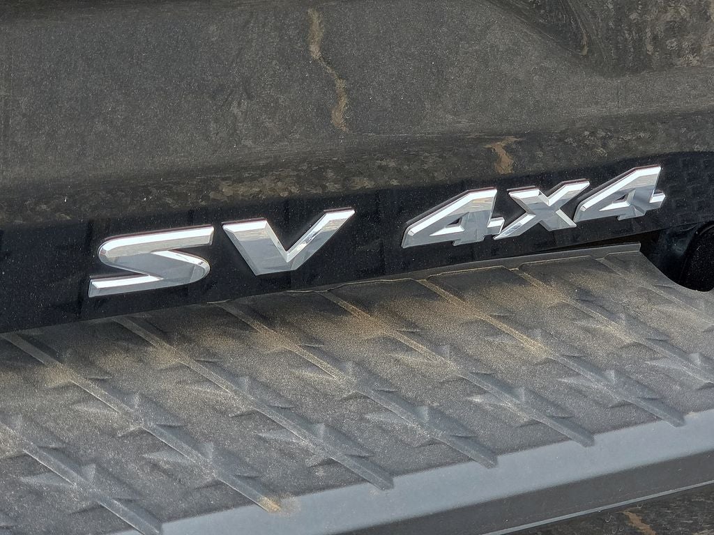 2023 Nissan Titan SV