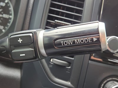 2023 Nissan Titan SV