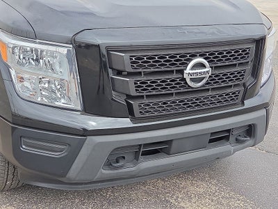 2023 Nissan Titan SV