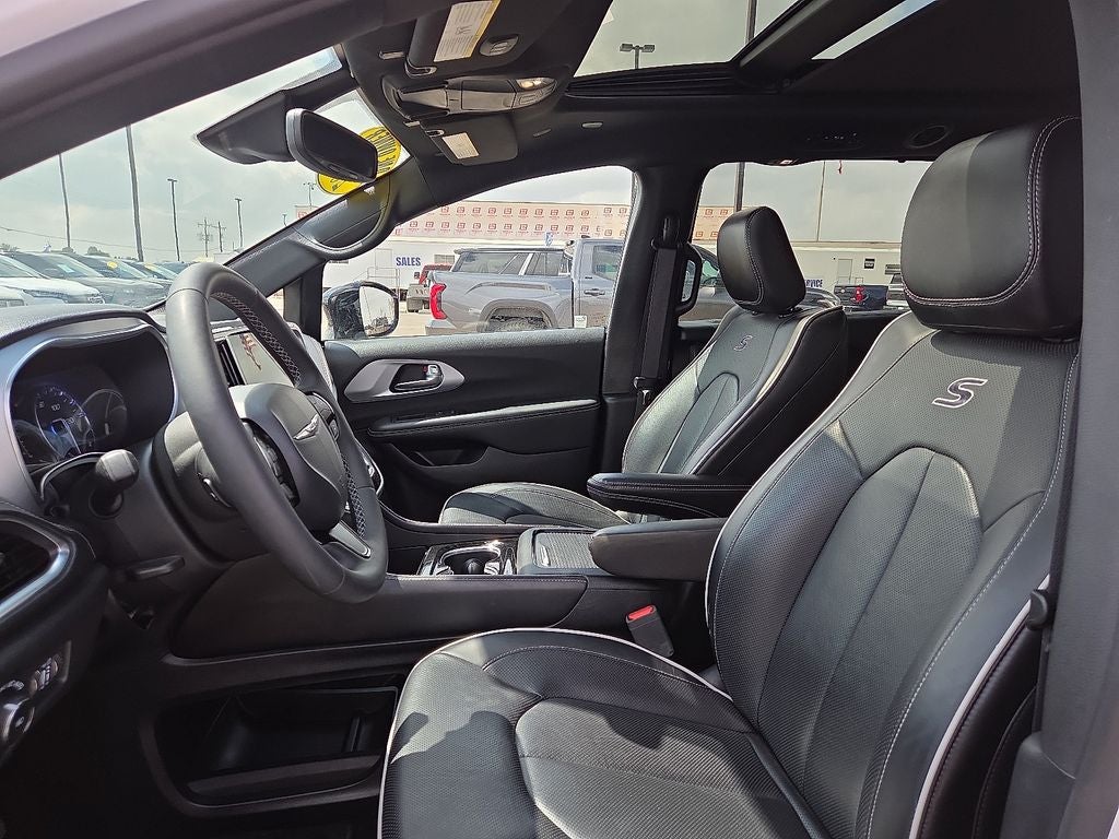 2025 Chrysler Pacifica Limited