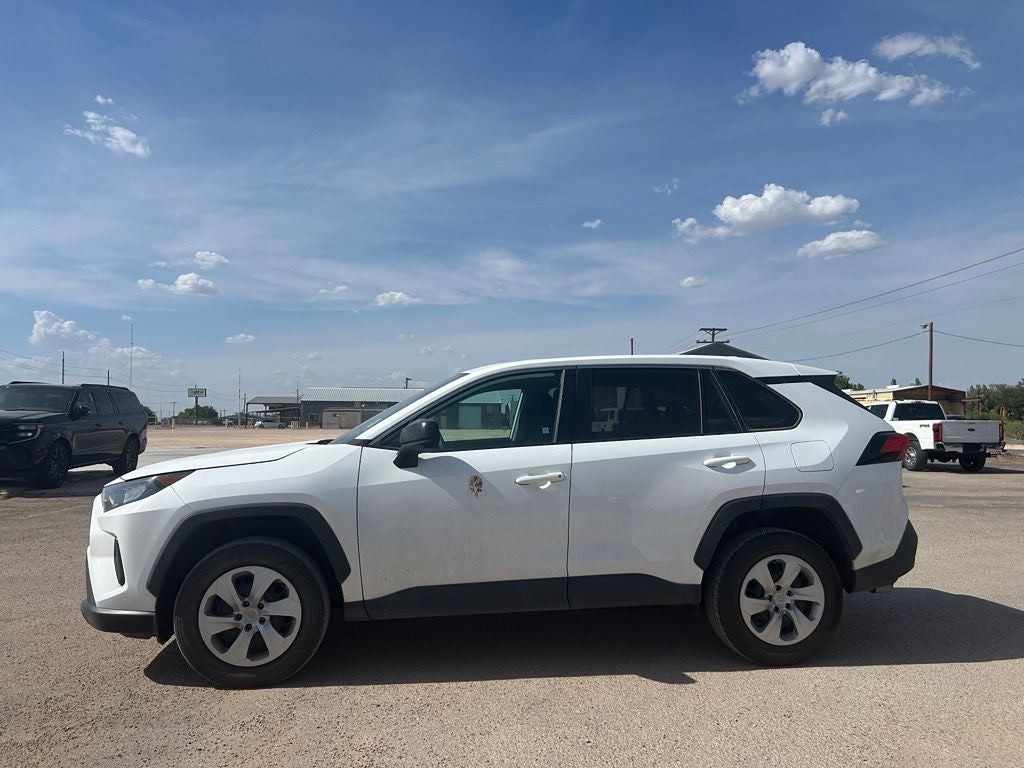 2022 Toyota RAV4 LE