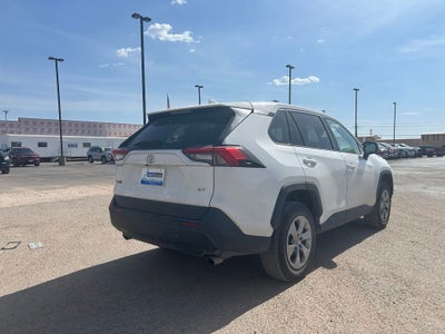 2022 Toyota RAV4 LE