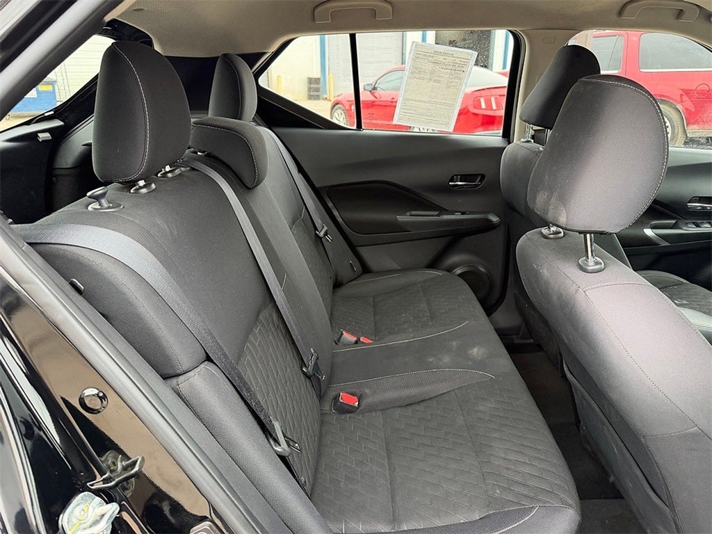 2022 Nissan Kicks SV