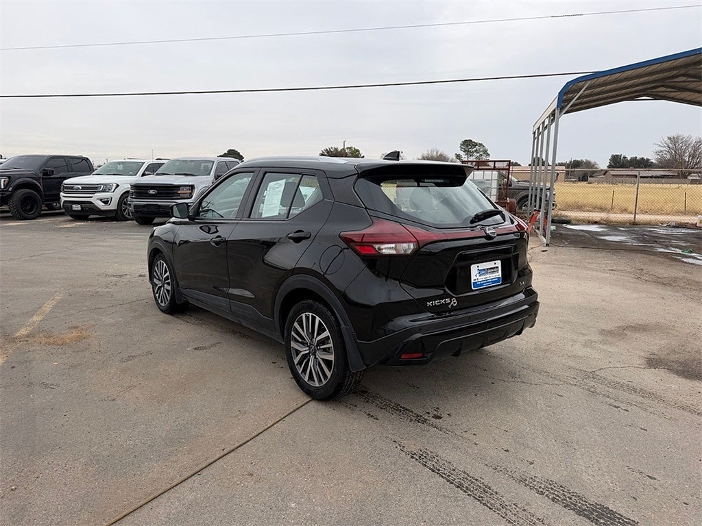 2022 Nissan Kicks SV