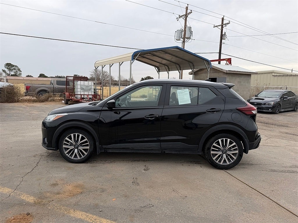 2022 Nissan Kicks SV