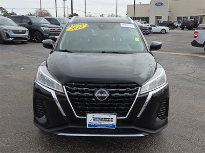 2022 Nissan Kicks SV