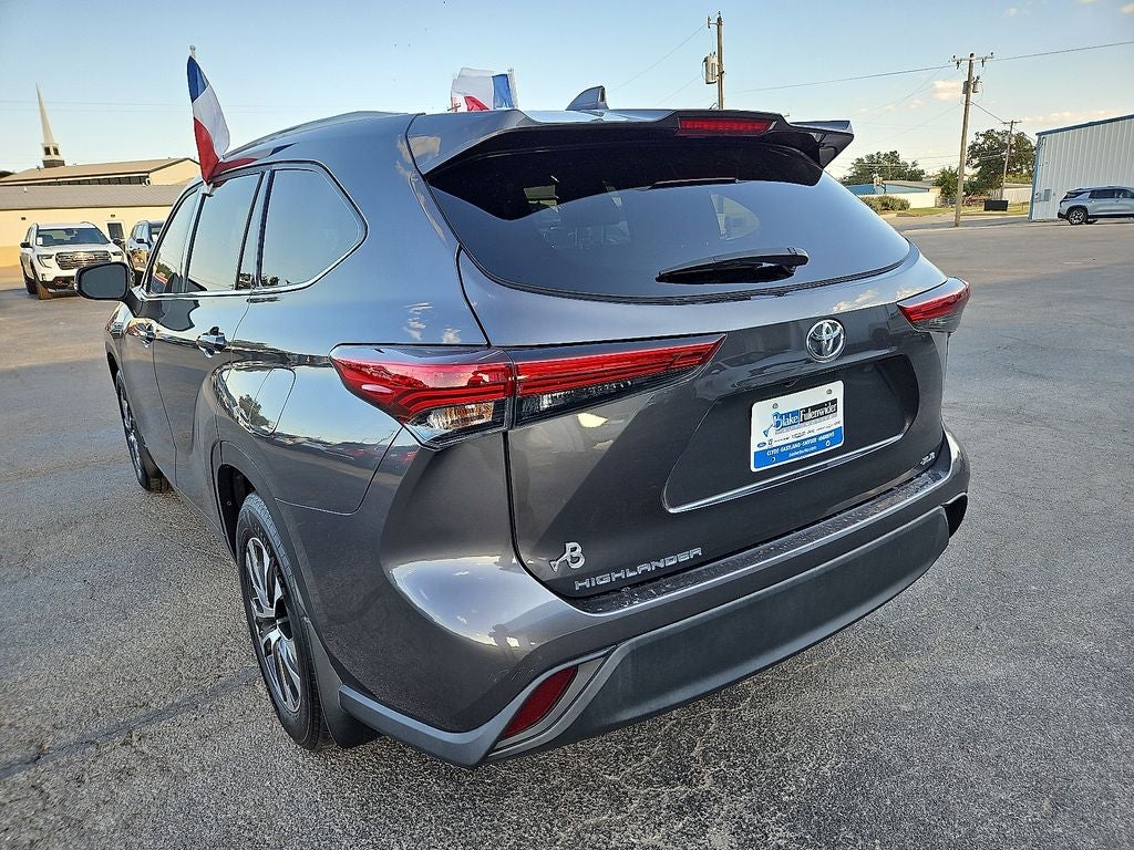 2022 Toyota Highlander XLE