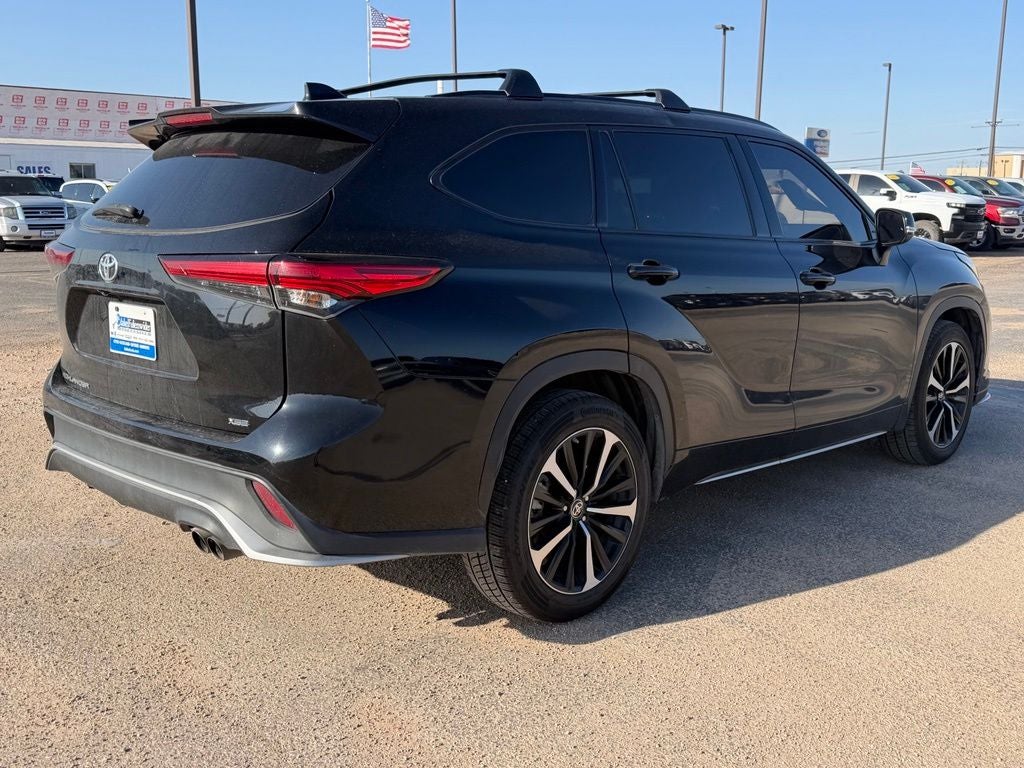 2022 Toyota Highlander XSE