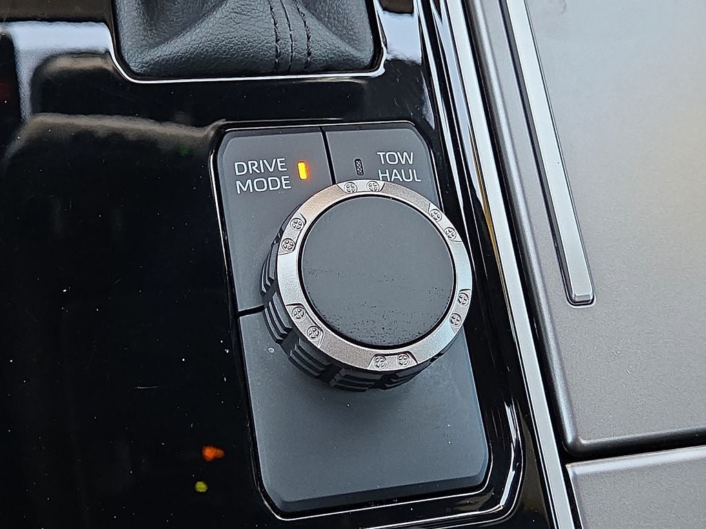 2025 Toyota Sequoia SR5