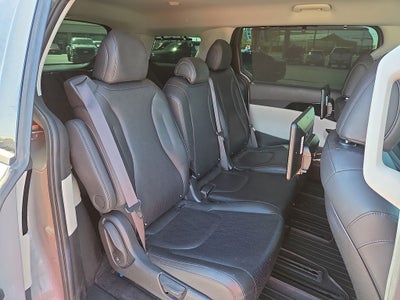 2022 Kia Carnival SX