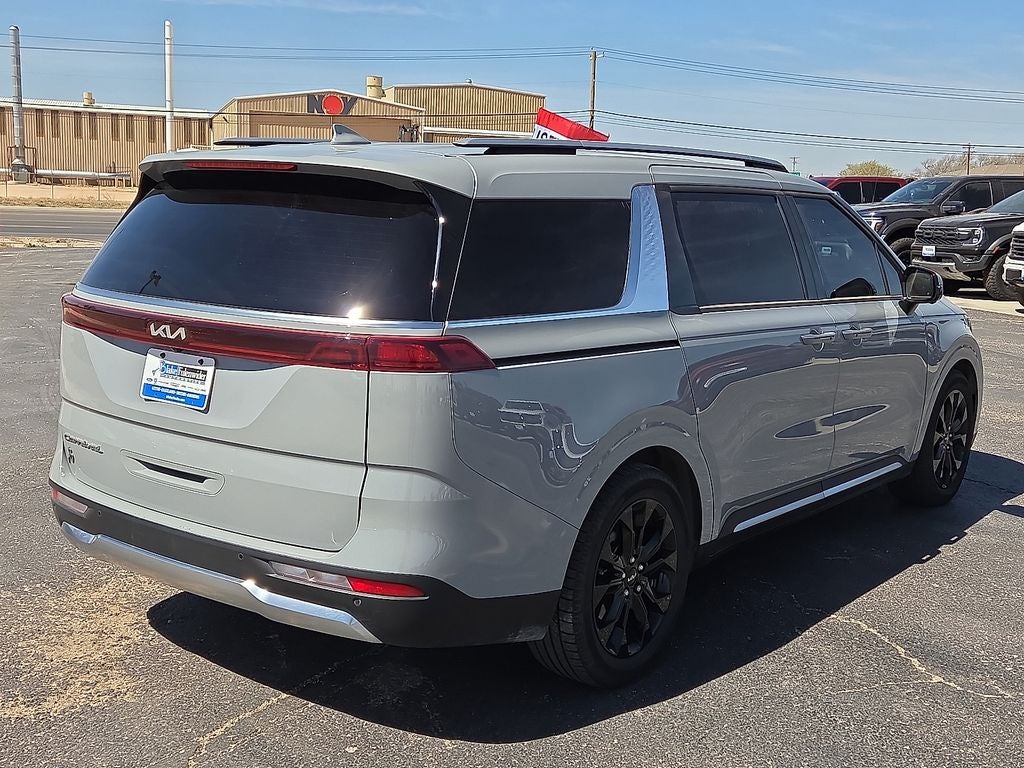 2022 Kia Carnival SX