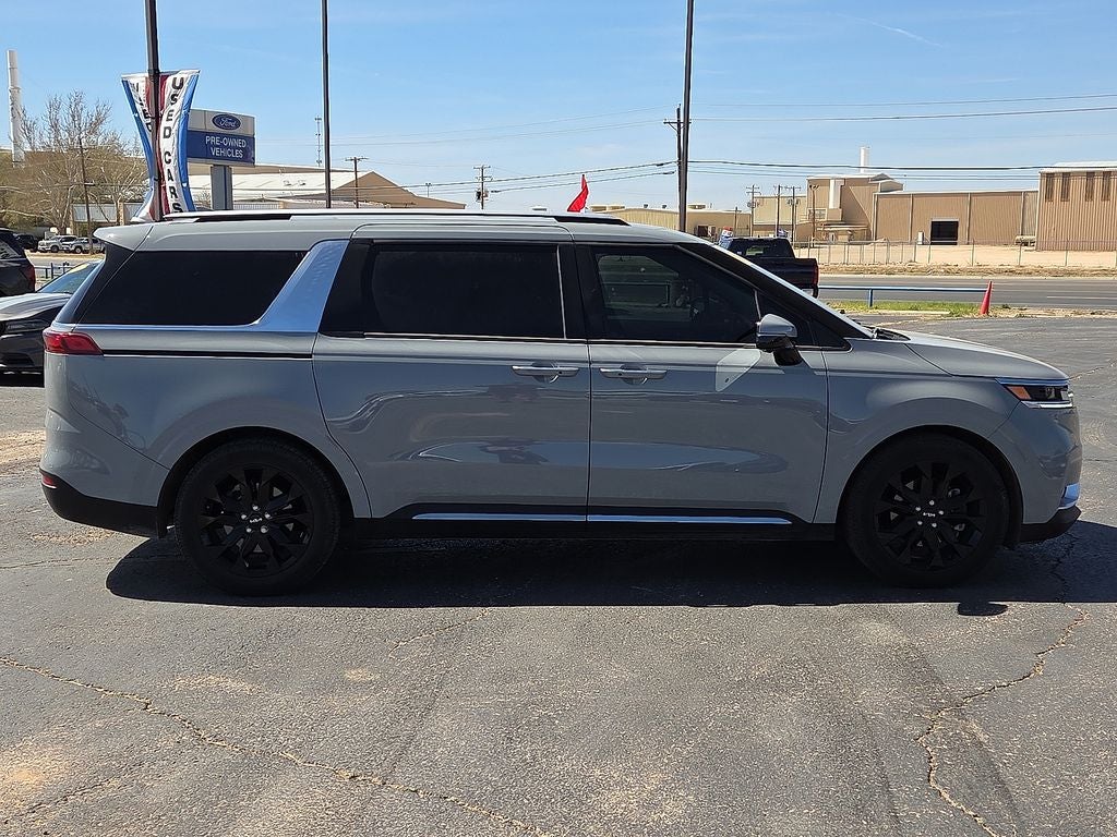 2022 Kia Carnival SX