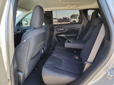 2019 Jeep Cherokee Latitude FWD