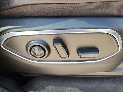 2023 Jeep Wagoneer L Series III