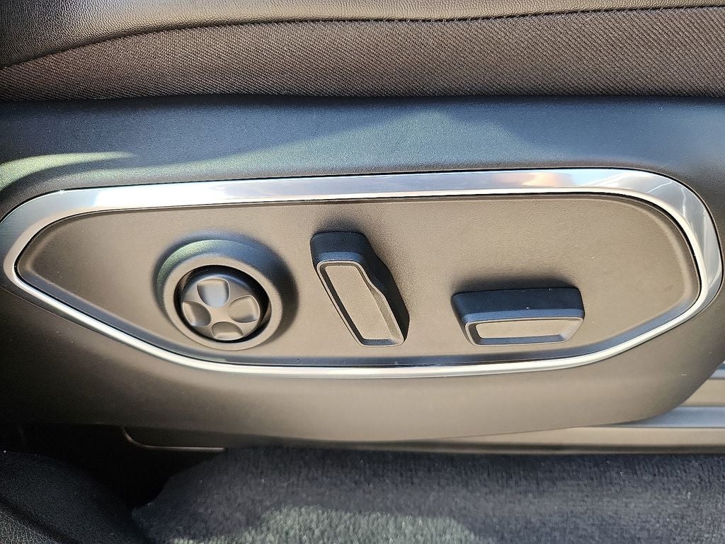 2023 Jeep Wagoneer L Series III