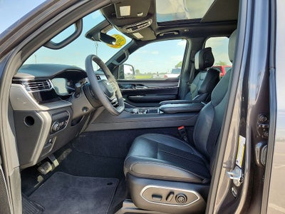 2023 Jeep Wagoneer L Series III