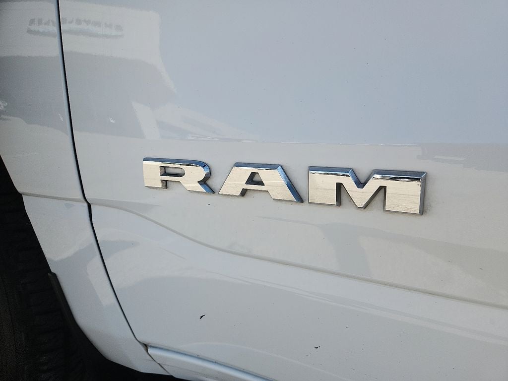 2022 RAM 1500 Lone Star Quad Cab 4x2 6'4' Box