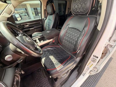 2022 RAM 1500 Laramie Crew Cab 4x2 5'7' Box
