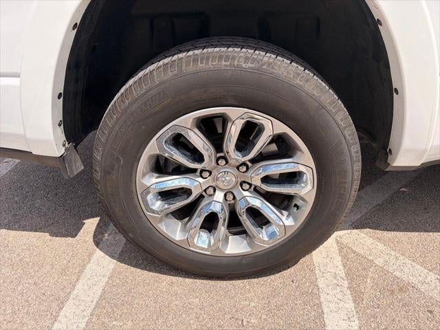 2022 RAM 1500 Laramie Crew Cab 4x2 5'7' Box