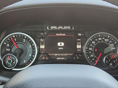 2022 RAM 1500 Big Horn Crew Cab 4x4 5'7' Box