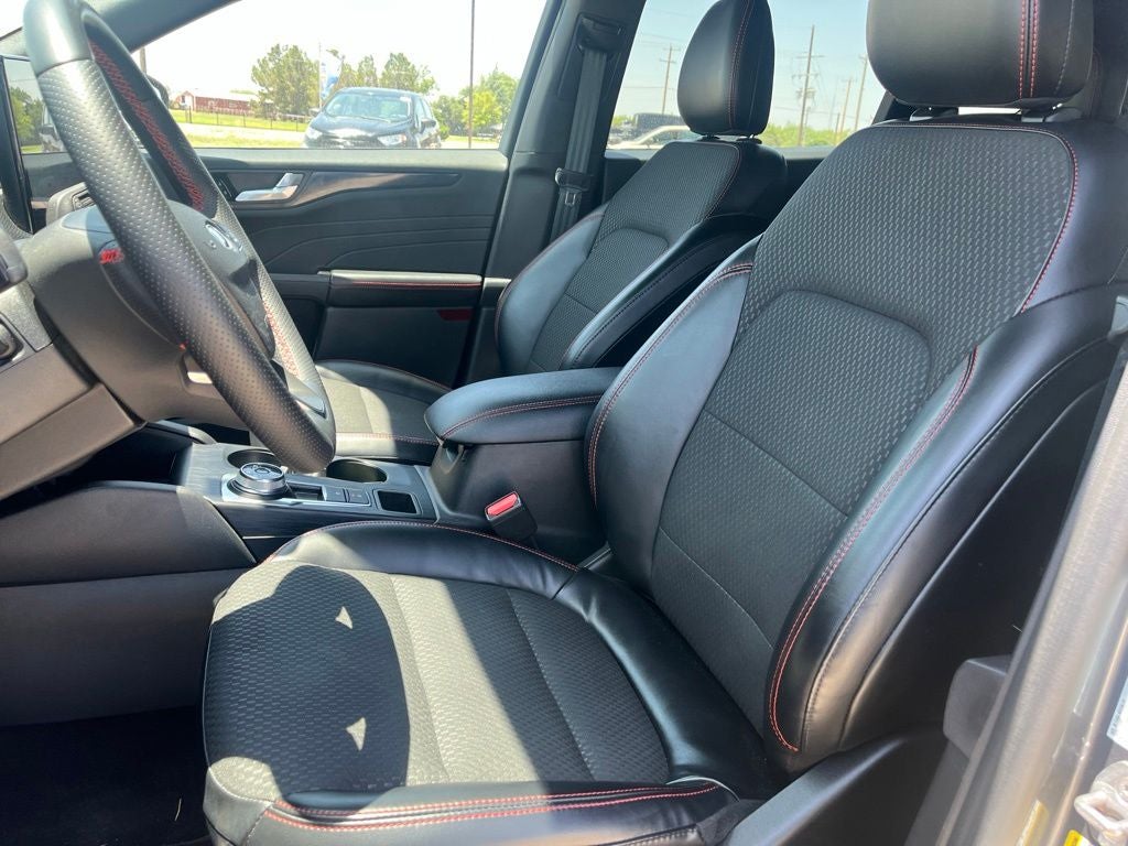 2023 Ford Escape ST-Line Select