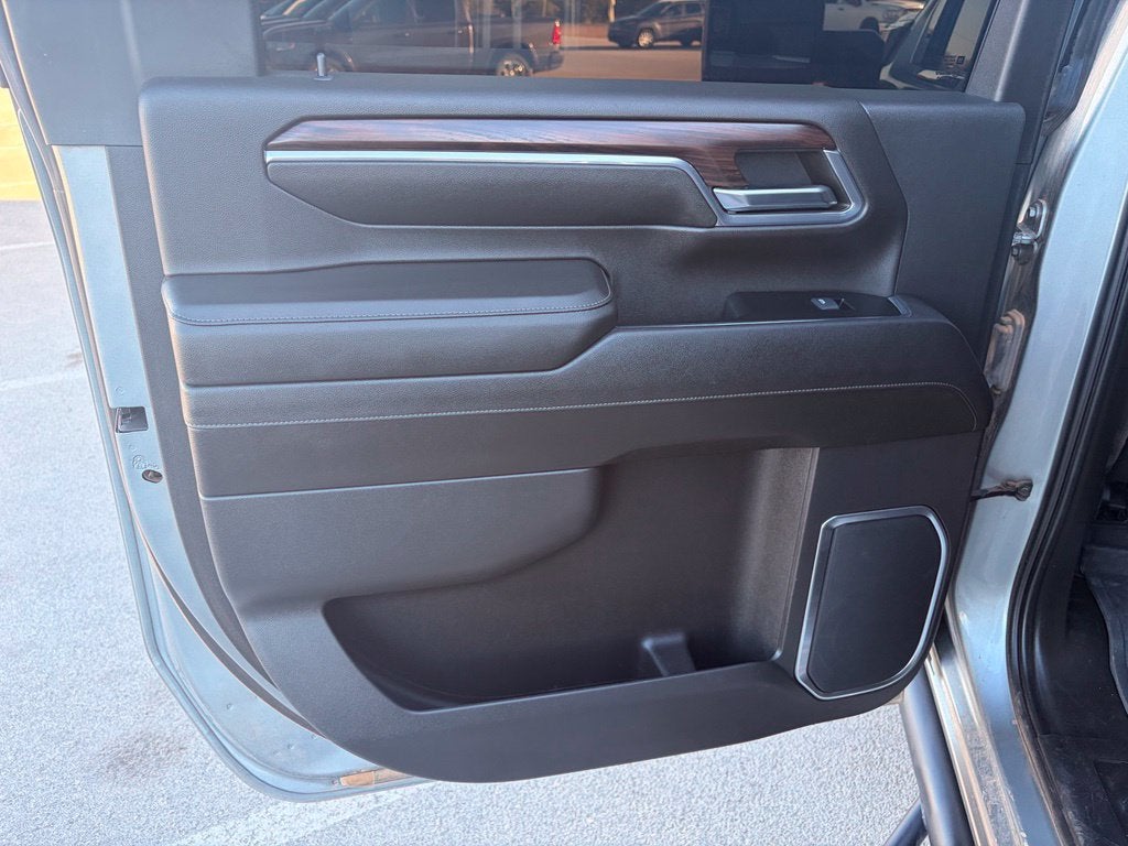 2024 GMC Sierra 3500HD 4WD Crew Cab Long Bed SLT