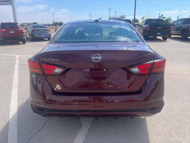 2025 Nissan Altima SV FWD