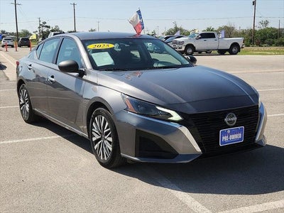 2025 Nissan Altima SV FWD