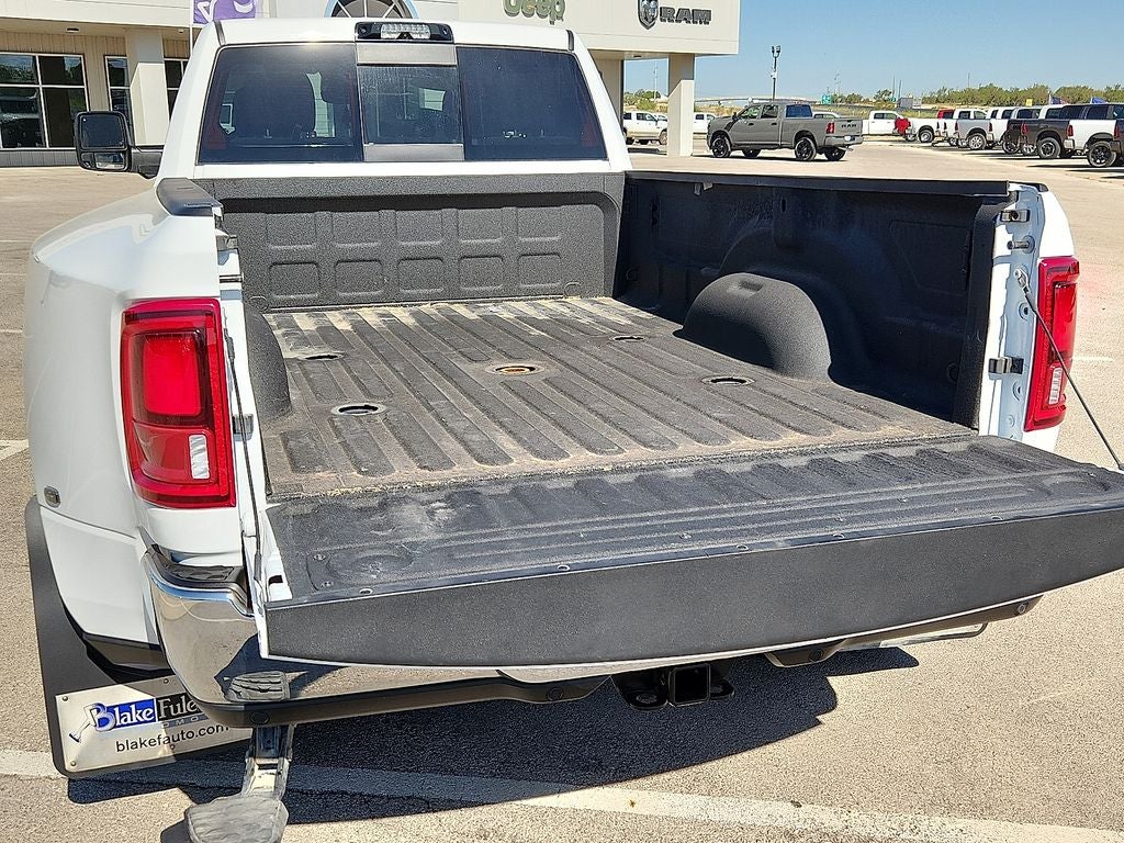 2026 RAM 3500 Lone Star Crew Cab 4x4 8' Box