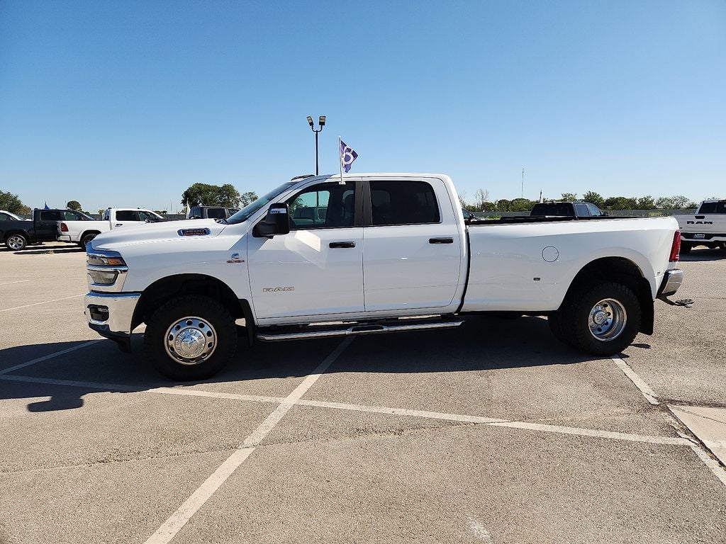 2026 RAM 3500 Lone Star Crew Cab 4x4 8' Box