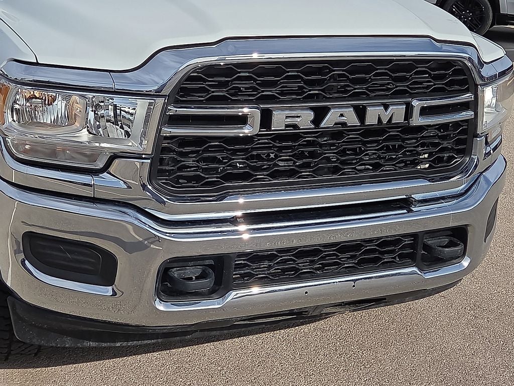 2019 RAM 2500 Tradesman Crew Cab 4x4 6'4' Box