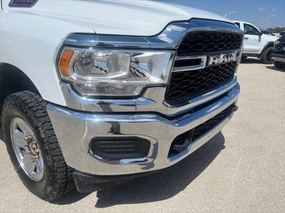 2019 RAM 2500 Tradesman Crew Cab 4x4 6'4' Box