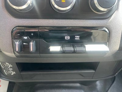 2019 RAM 2500 Tradesman Crew Cab 4x4 6'4' Box
