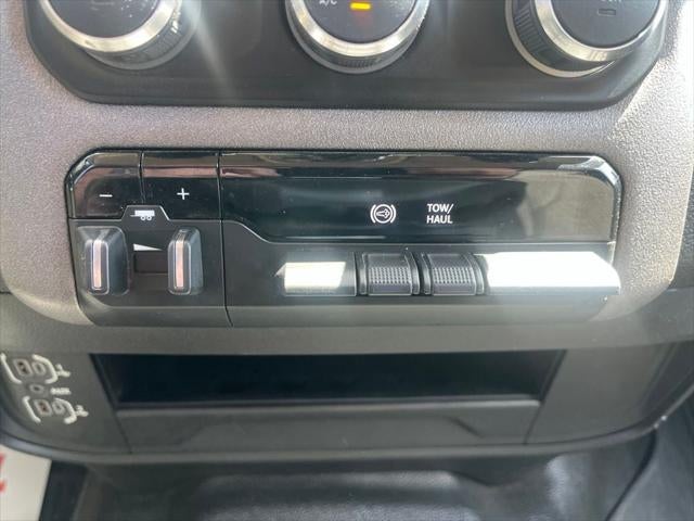 2019 RAM 2500 Tradesman Crew Cab 4x4 6'4' Box