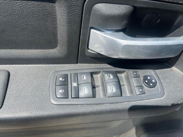 2019 RAM 2500 Tradesman Crew Cab 4x4 6'4' Box