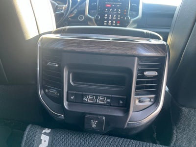 2019 RAM 2500 Laramie Crew Cab 4x4 6'4' Box
