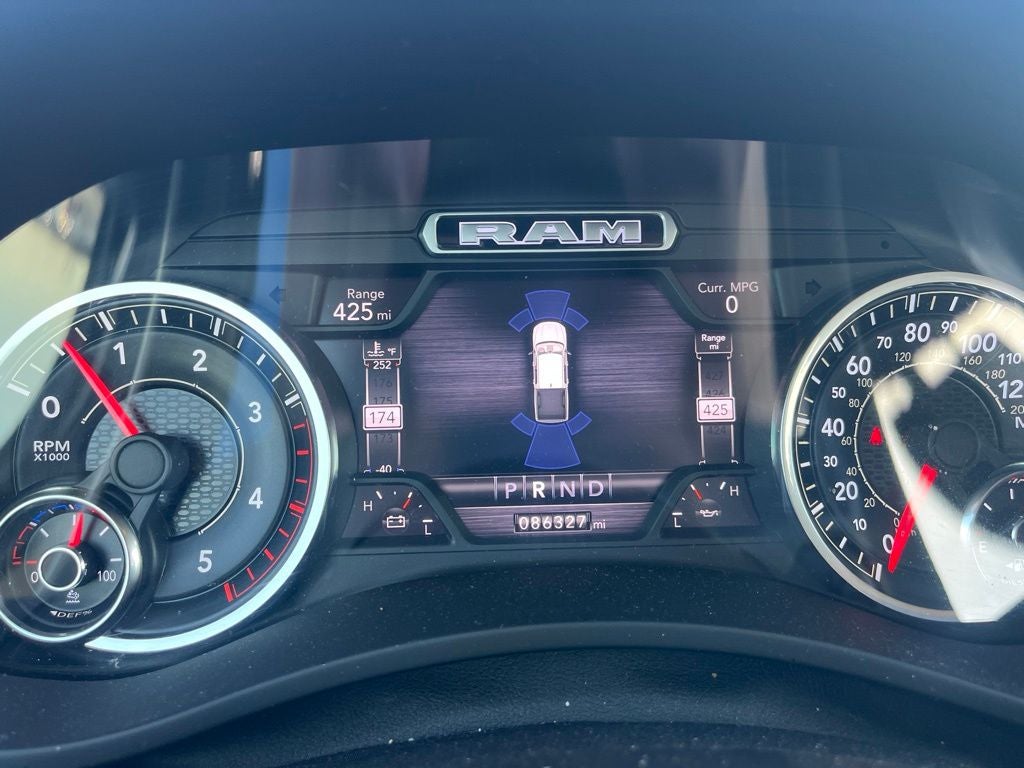2019 RAM 2500 Laramie Crew Cab 4x4 6'4' Box