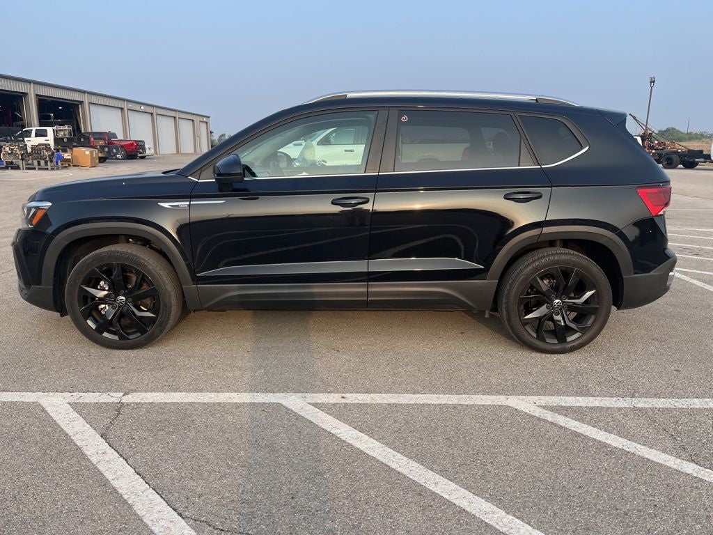 2023 Volkswagen Taos 1.5T SE